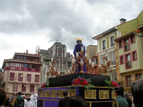 Costaleros De Oviedo Domingo In Albis De Vuelta A La Tenderina