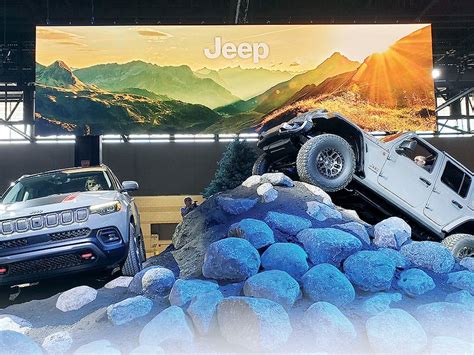 Chicago Auto Show: Jeep, Ford products shine | Automotive News