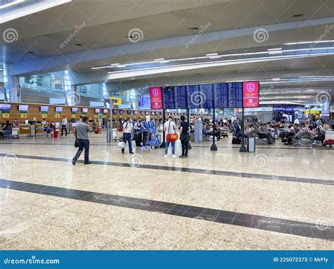 Sheremetyevo Airport, Terminal D Departure Hall Editorial Stock Photo ...