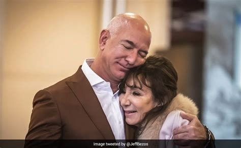 I Have No Idea How...: Jeff Bezos Mothers Day Note To Mom Jackie