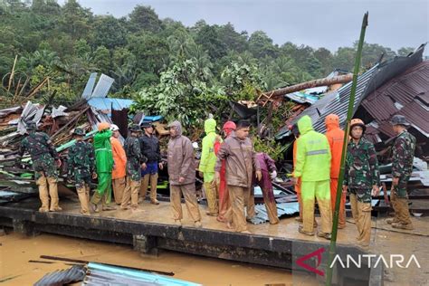 Kemensos Kirim Bantuan Senilai Rp Juta Untuk Korban Longsor Natuna