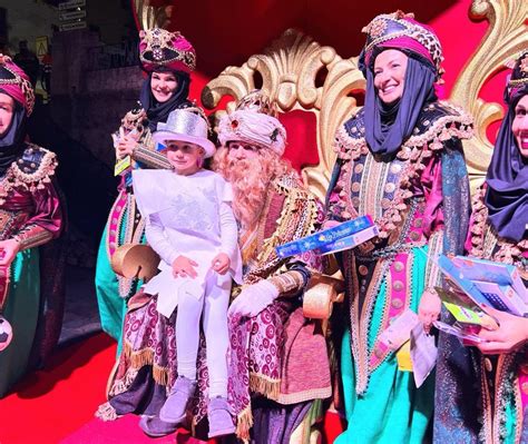 Los Reyes Magos Reparten Ilusi N Por Las Calles De Coria Noticias Coria