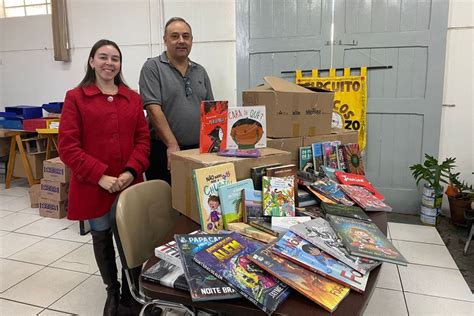 Bibliotecas Municipais Recebem Doa O De Livros Do Siseb Not Cias