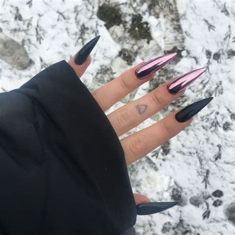 длинные острые ногти как у тигрицы | Grunge nails, Edgy nails, Goth nails
