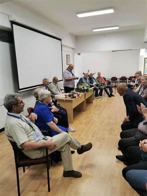 Susret nakon godina od mature IV klase Srednje policijske škole u Zagrebu Radio Banovina