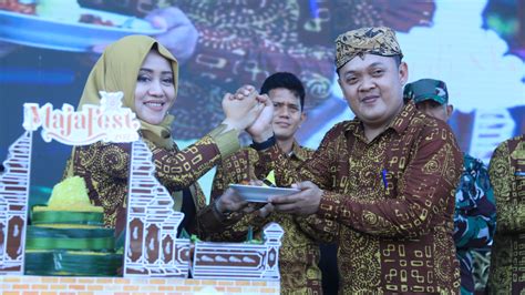 Bupati Mojokerto Ikfina Fahmawati Membuka Secara Resmi Majapahit