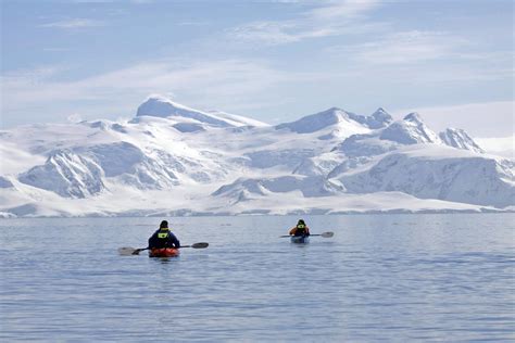 Beyond The Antarctic Circle Wilkins Ice Shelf Expeditions Online