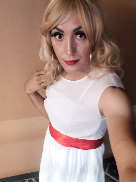 I Feel So Cute In White Rcrossdressing