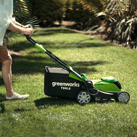 40v Cordless Lawn Mower 41cm G40lm41 Buy Online At Greenworks