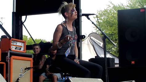 Wild Child Juliet Simms Warped Tour 2013 Youtube