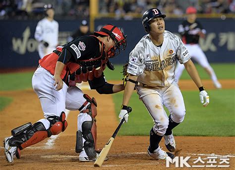 7日午後、ソウル蚕室（チャムシル）野球場で「2024プロ野球」kiaタイガースと斗山（トゥサン）ベアーズの試合が行われた。同日の先発はkiaネイル、斗山（トゥサン）のアルカンタラが出た。8回裏