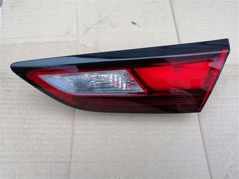 OPEL ASTRA K V HB LAMPA TYŁ TYLNA PRAWA W KLAPĘ za 179 zł z ZIELONA