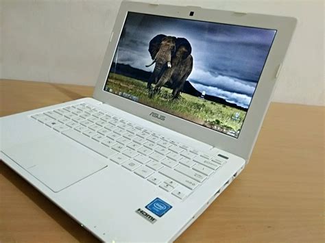 Jual Notebook Asus X200ma Putih Intel Celeron 2gb Ram 500gb Hdd Mulus