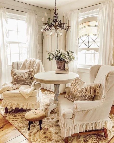 Pin By Janet Wofford On Upholstered Furniture Slipcovers In Farm