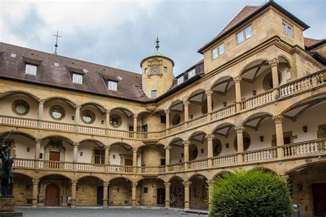 Старый замок в Штутгарте, как добраться, фото - Germanytrip