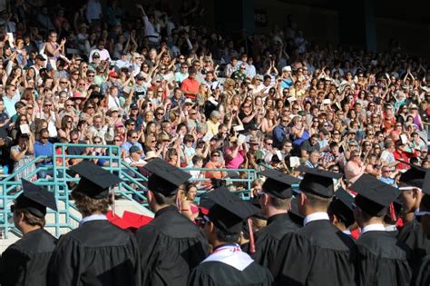 2015 Commencement: Mountlake Terrace High School’s Class of 2015 ...