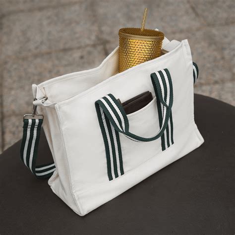 Starbucks Canvas Tote Bags Come In Two Stylish Colourways