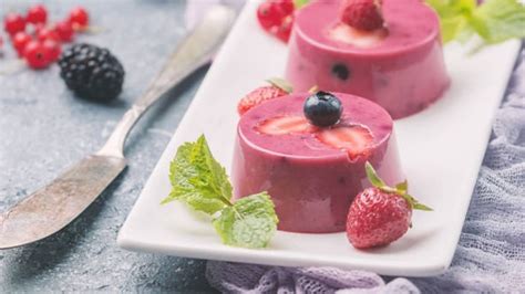 Gelatina de uva y leche condensada, receta sencilla - Gastrolab
