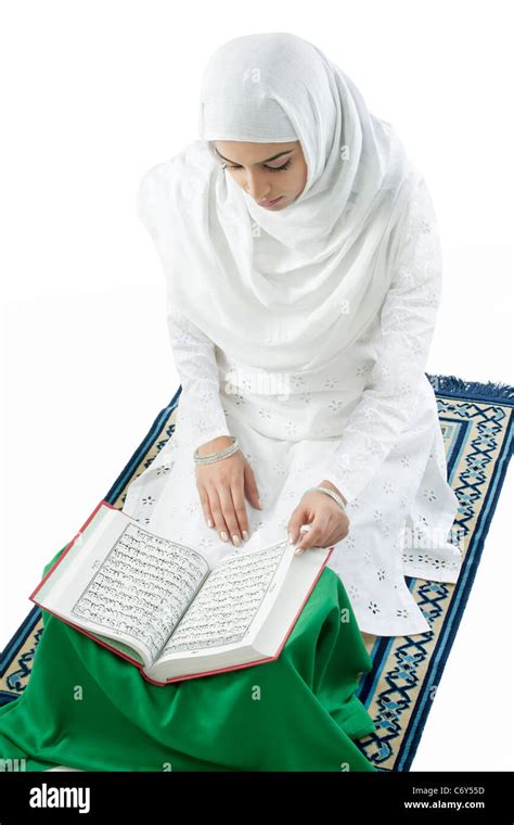 Muslim Woman Reading The Quran Stock Photo 38705449 Alamy