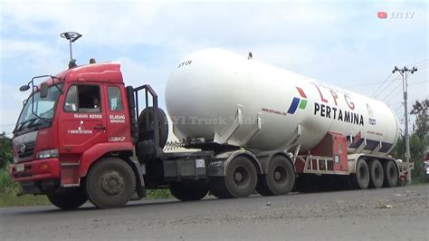 TRUK KONTAINER TRUK TANGKI LPG PERTAMINA TRUK GANDENG TRONTON DI