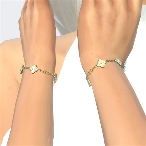 Luxe Clover Bracelet Accessory V2 The Sims 4 Create A Sim Curseforge