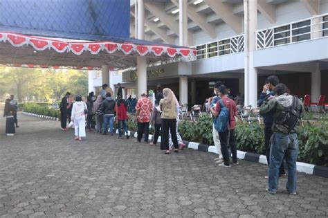 Kolaborasi Lanud Atang Sendjaja Dan Ipb Gelar Serbuan Vaksin Hari Ke