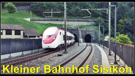 Kleiner Bahnhof Sisikon Am Urnersee Vierwaldst Ttersee Kanton Uri