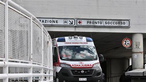 Monfalcone Scontro Auto Moto Un Ferito In Codice Giallo A Cattinara