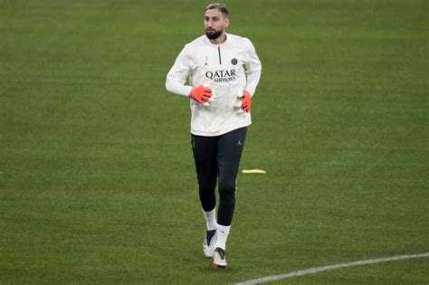 Infortunio Donnarumma Per Il Portiere Trauma Facciale Con Tagli Multipli