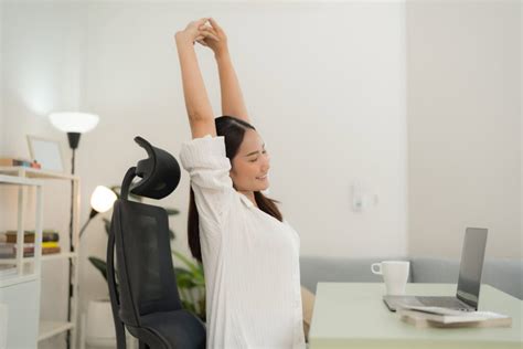 5 Essential Desk Stretches For Combating Prolonged Sitting