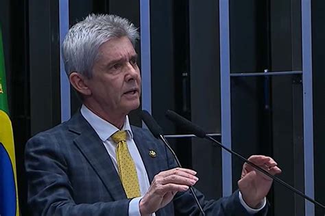 Postos de Combustível Mudança proposta por senador de Rondônia em lei