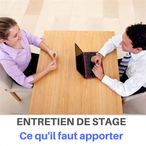 Un Entretien De Stage