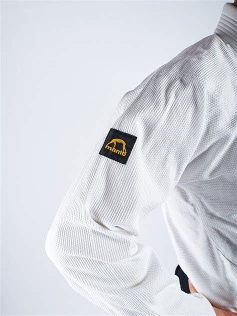 MANTO "BASE" BJJ GI white V1 + white belt | BJJ GEAR \ BJJ GI / KIMONOS | Top Quality Rashguards ...