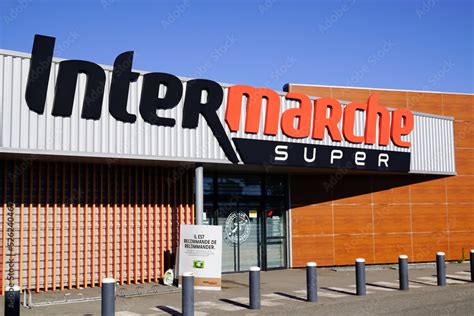 Fotografia Do Stock Intermarche Text Brand And Logo Sign Entrance