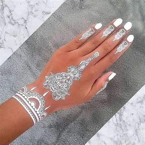 Les Plus Beaux Tatouages Au Henn Blanc White Henna Designs Henna