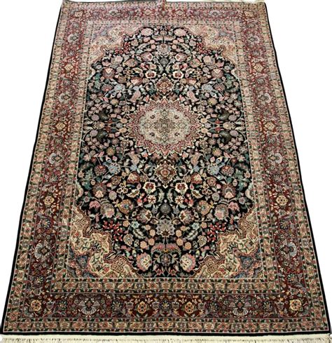 PERSIAN SILK FOUNDATION & WOOL CARPET