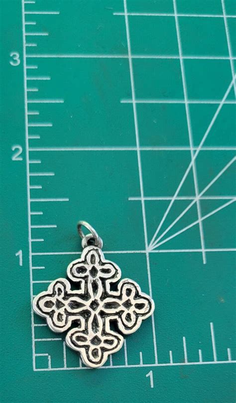 Retired James Avery Cross Pendant Sterling Silver Gem