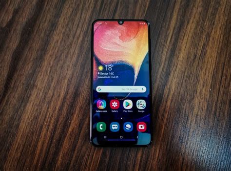 Realme 3 Pro vs. Samsung Galaxy A50 Comparison: Price, Specs and ...