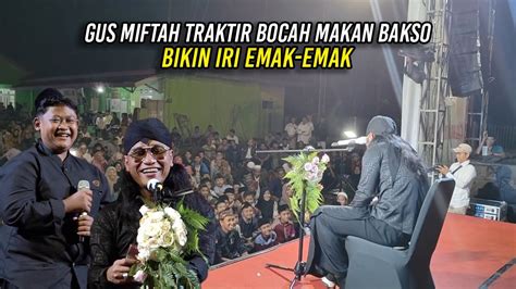 Aksi Gus Miftah Traktir Bocah Bogor Makan Bakso Bikin Iri Emak Emak