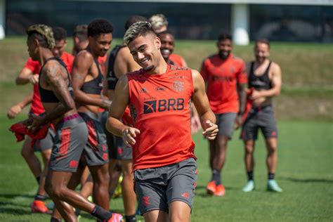 Flamengo Tem Desfalque Importante No Meio De Campo Para Duelo Contra O