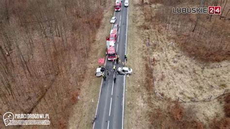 Czołowe zderzenie dwóch opli W wypadku zginęły dwie osoby PIRACI