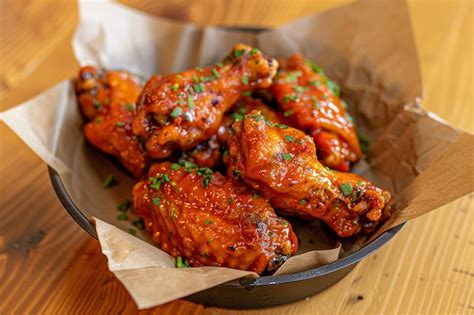Premium Photo Hot Spicy Spectacle Chicken Wings Photo