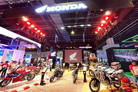 Honda Philippines Flexes New Big Bikes At The Makina Moto Show