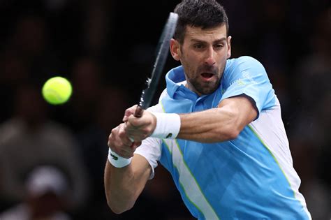 Djokovic Ngược Dòng Trước đối Thủ Hướng đến Danh Hiệu Master 1000 Thứ 40