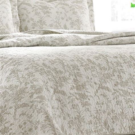 Laura Ashley Amberley Biscuit Reversible Cotton Quilt Set Bed Bath