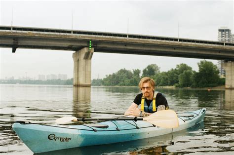 Safety Tips For Kayaking । Guide for Beginners - Globo Guide