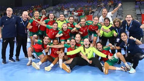 Seleção Sub 19 feminina faz história ao alcançar meias do Europeu