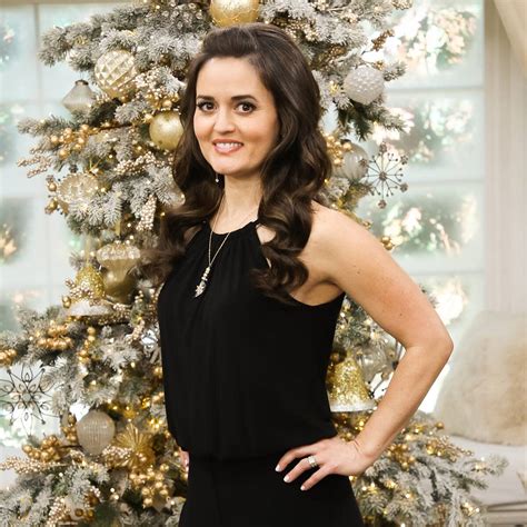 Christmas Queen Danica McKellar Expertly Sums Up Why We Love Hallmark ...