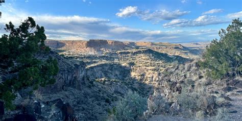 White Rock Overlook: A Mini Grand Canyon in New Mexico - UponArriving