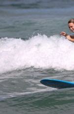 Hilary Duff In Bikini On The Beach In Hawaii Hawtcelebs